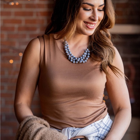 Basic Layering Tank - Picture 5 of 5